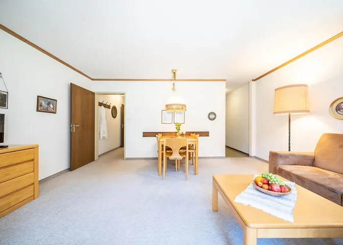 4402 Geraeumige, Zweckmaessig Eingerichtete Maisonette-wohnung Mit Mit Blick Auf Engiadina 公寓 武尔佩拉